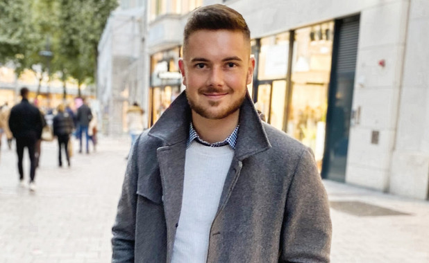 Foto von Finn Clausen in einer Einkaufsstraße